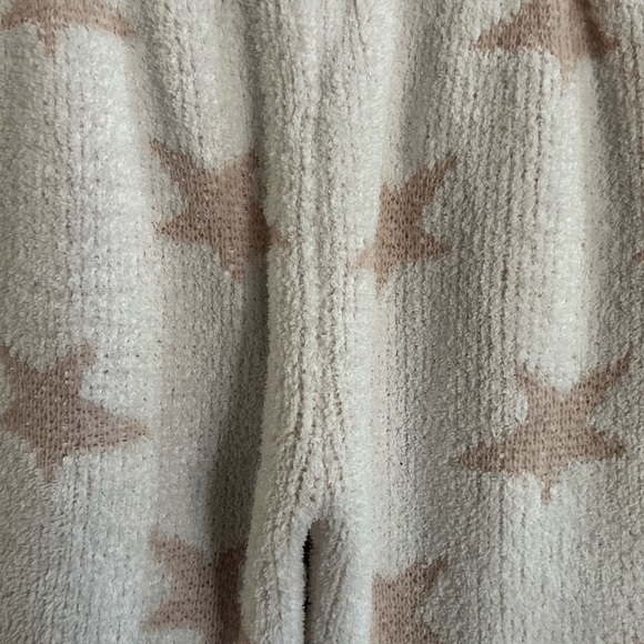 POL White and Pink Star Cowl Neck Sweater with matching pants. - Picture 12 of 12